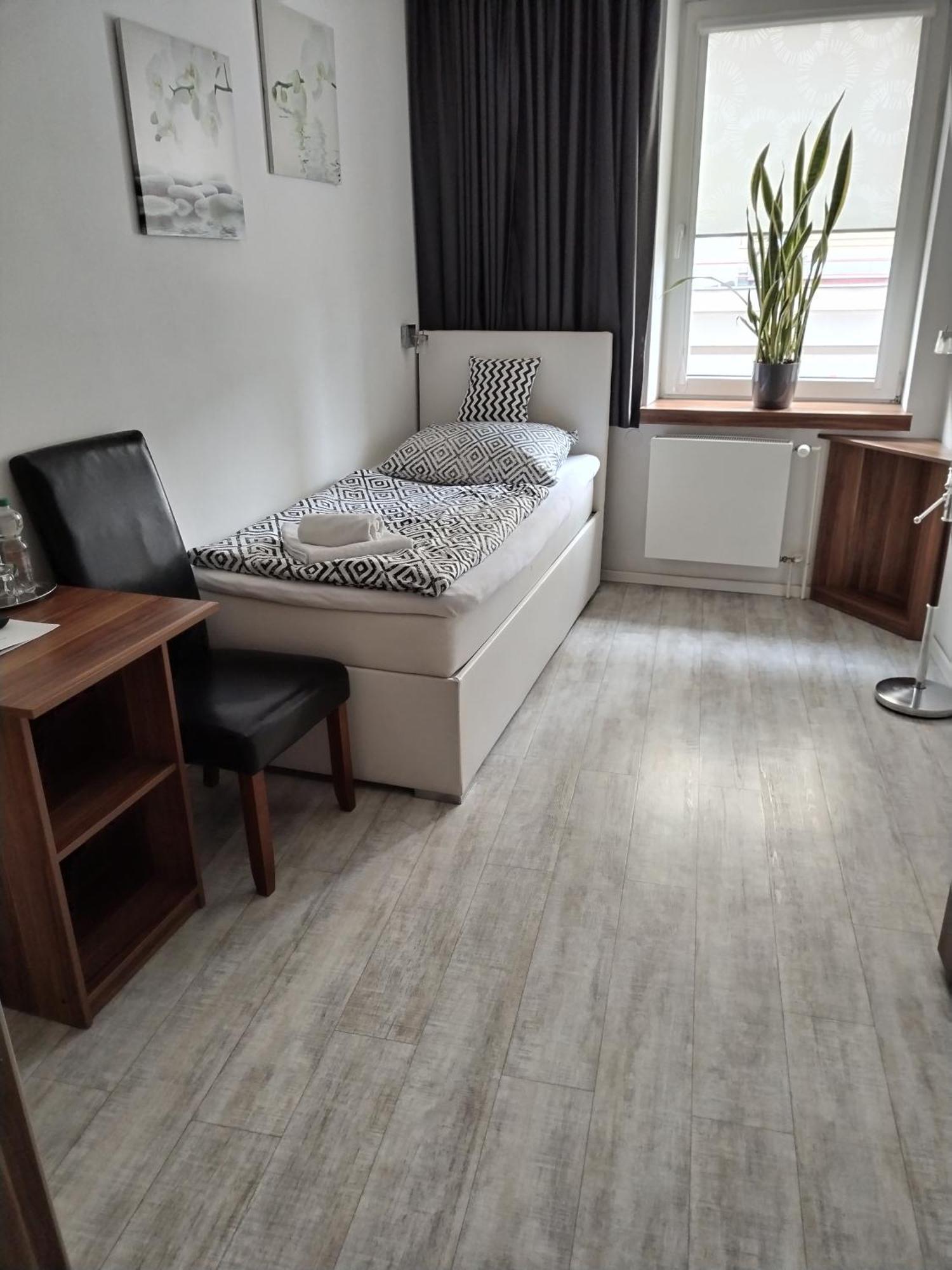 Hotel Na Baste Jablonec nad Nisou Ngoại thất bức ảnh