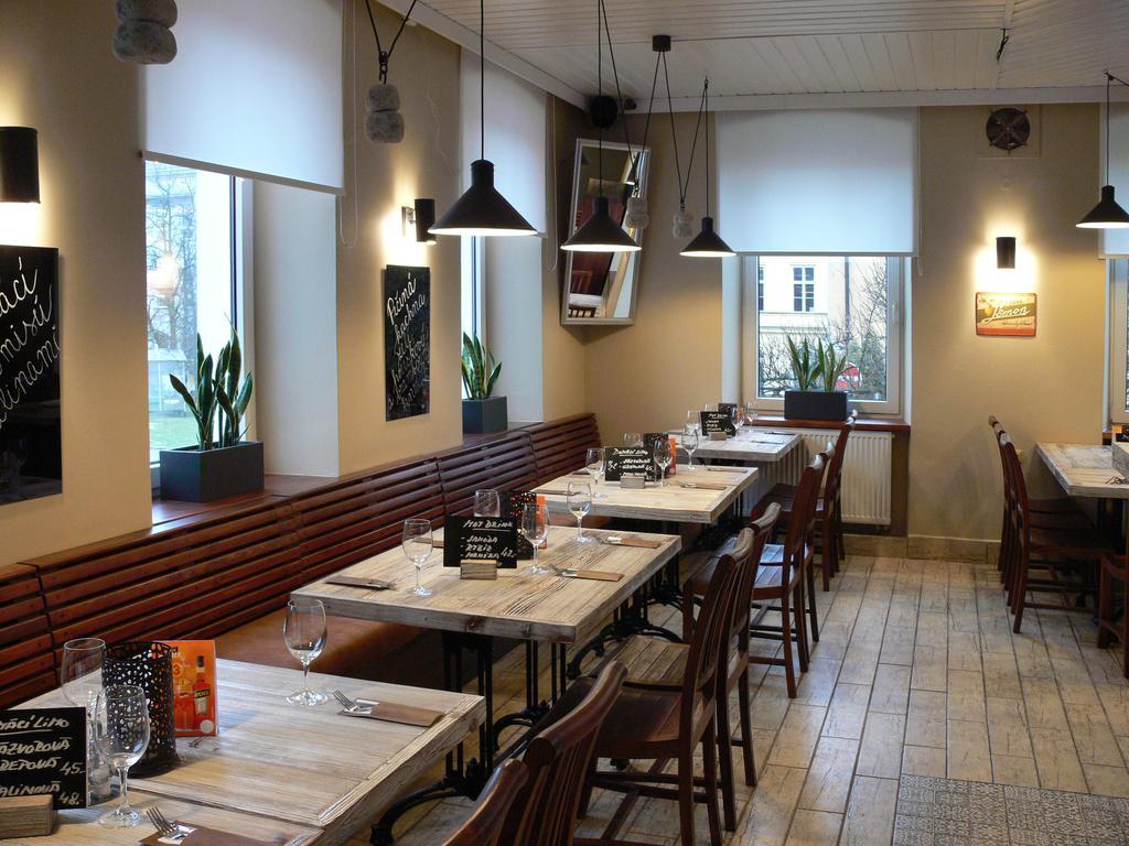Hotel Na Baste Jablonec nad Nisou Ngoại thất bức ảnh