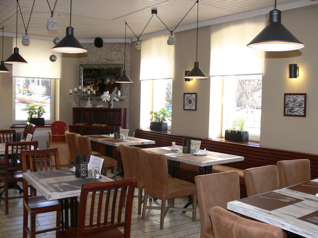 Hotel Na Baste Jablonec nad Nisou Ngoại thất bức ảnh