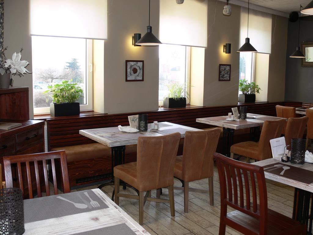 Hotel Na Baste Jablonec nad Nisou Ngoại thất bức ảnh